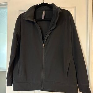 Women’s Black Zip-Up Fleece Jacket